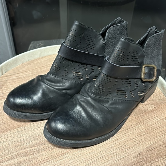 Blowfish boot - Picture 2 of 3